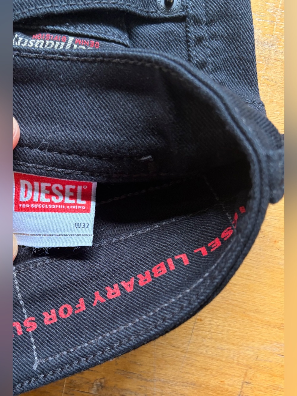 Diesel Jeans - Picture 2 of 2